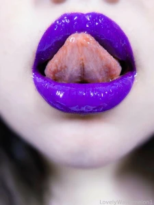 Bet you ve never seen lips this electric one look and you re hooked on part 11