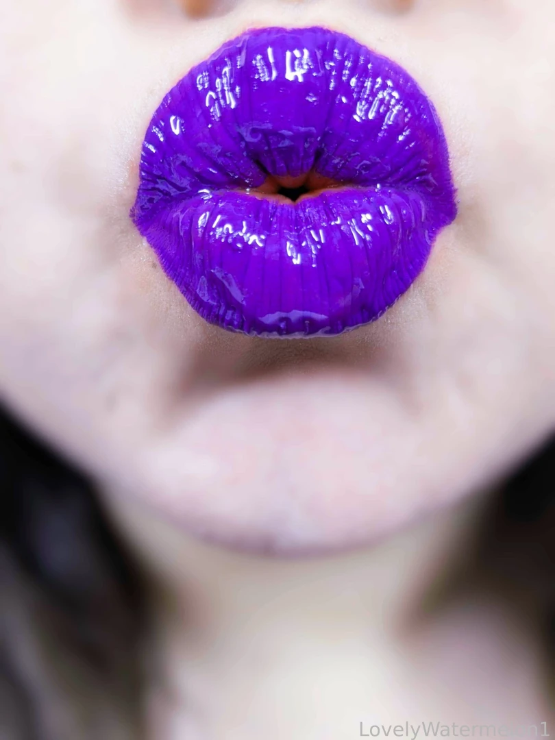 Bet you ve never seen lips this electric one look and you re hooked on part 6 