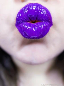 Bet you ve never seen lips this electric one look and you re hooked on part 6