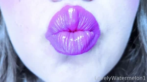 They say purple symbolizes royalty so how about a big juicy kiss fit