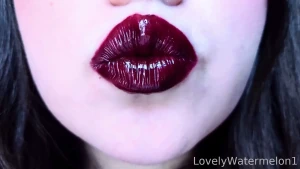 Come and relax as you enjoy these dark bold kisses mmmm i ll cover