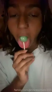 I love thinkin of your cock when i suck on this fyp indian teen part 1