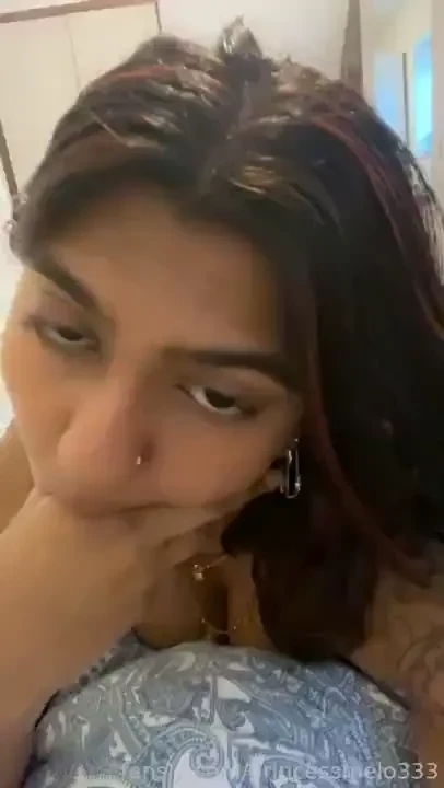 You like when i suck it n stare at your eyes fyp indian teen sucking part 1 