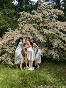 Tiffanyinnature took me and lucyluvs to this gorgeous park where we part 9