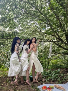 Tiffanyinnature took me and lucyluvs to this gorgeous park where we part 14