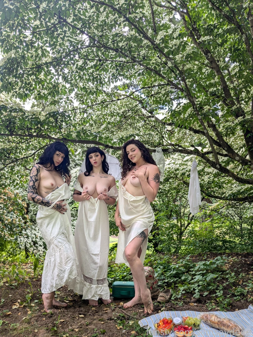 Tiffanyinnature took me and lucyluvs to this gorgeous park where we part 6 