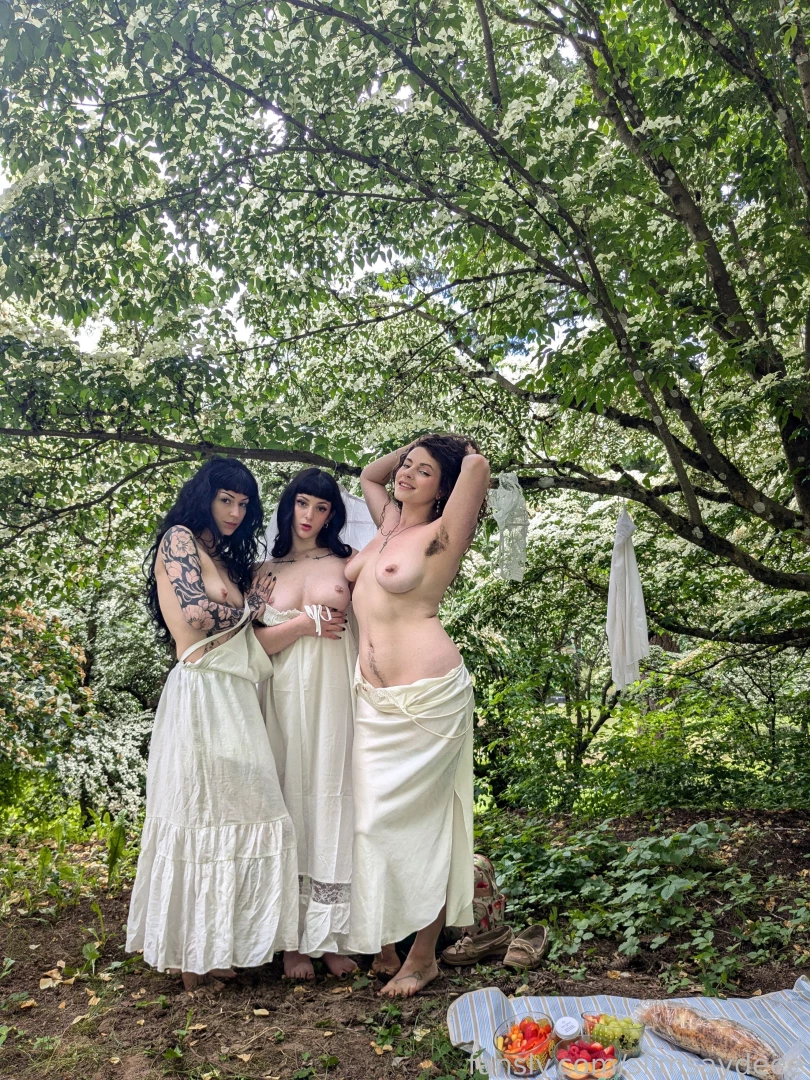 Tiffanyinnature took me and lucyluvs to this gorgeous park where we part 7 