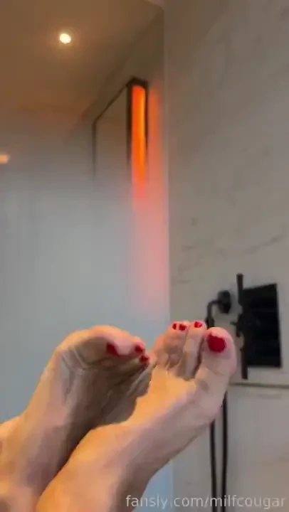 Take a bath with me fyp milf hotmilf mum mummy sexymilf boobs bigboobs 