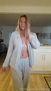 Can i tempt you to a lazy day with me fyp blonde milf bigtits british