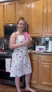 mikailadancerlifestyle - I have some delicious videos to share with you today bakingwithmik 