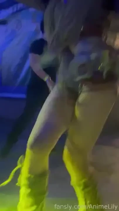 A went to a fallout 4 party and deadmouse played live for us would you 