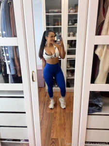 Would you like to see how i try on my tightest leggings bigbooty part 1