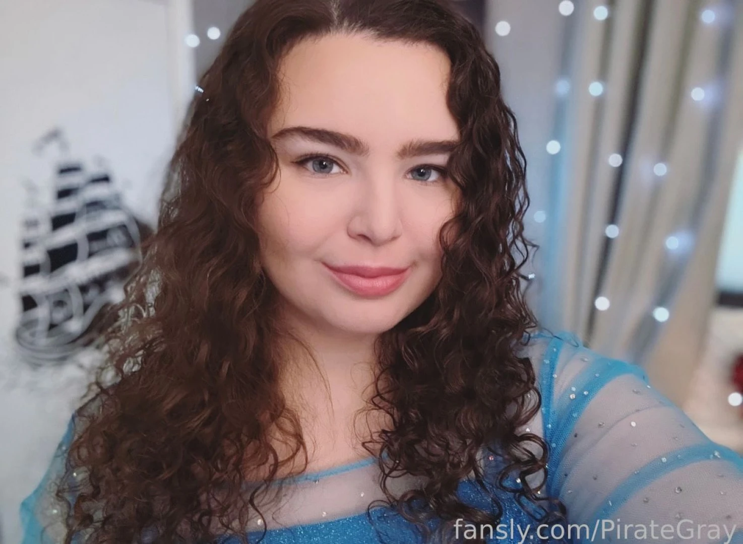 Tried a little elsa costume and it just is not it sometimes outfits part 1 