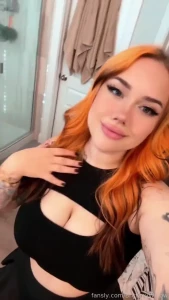 Would you kiss me under the mistletoe fyp alt altgirl tattoos curvy