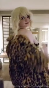 Just a baddie in a leopard coat rawr bigass thong thick fishnets