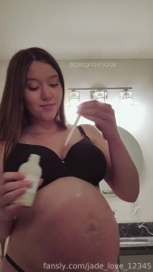 Will you help me rub in my lotion preggo preggers mommy milf