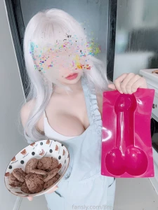 Happy valentine my boyfies i love you to the moon and back and will part 8