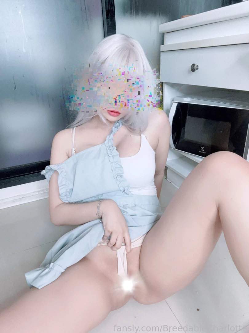 Happy valentine my boyfies i love you to the moon and back and will part 12 