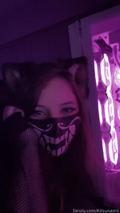 Aaaaa i m cute right aren t i cute i wanna try doing contacts and part 5