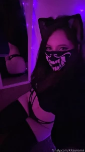 Aaaaa i m cute right aren t i cute i wanna try doing contacts and part 18