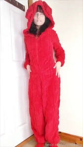 Join me for a sleepover adorable cute pornstar