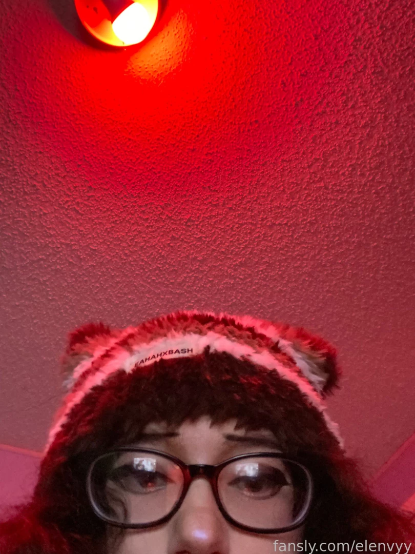 Tried better lighting mixed with the red alot happening here but i part 2 