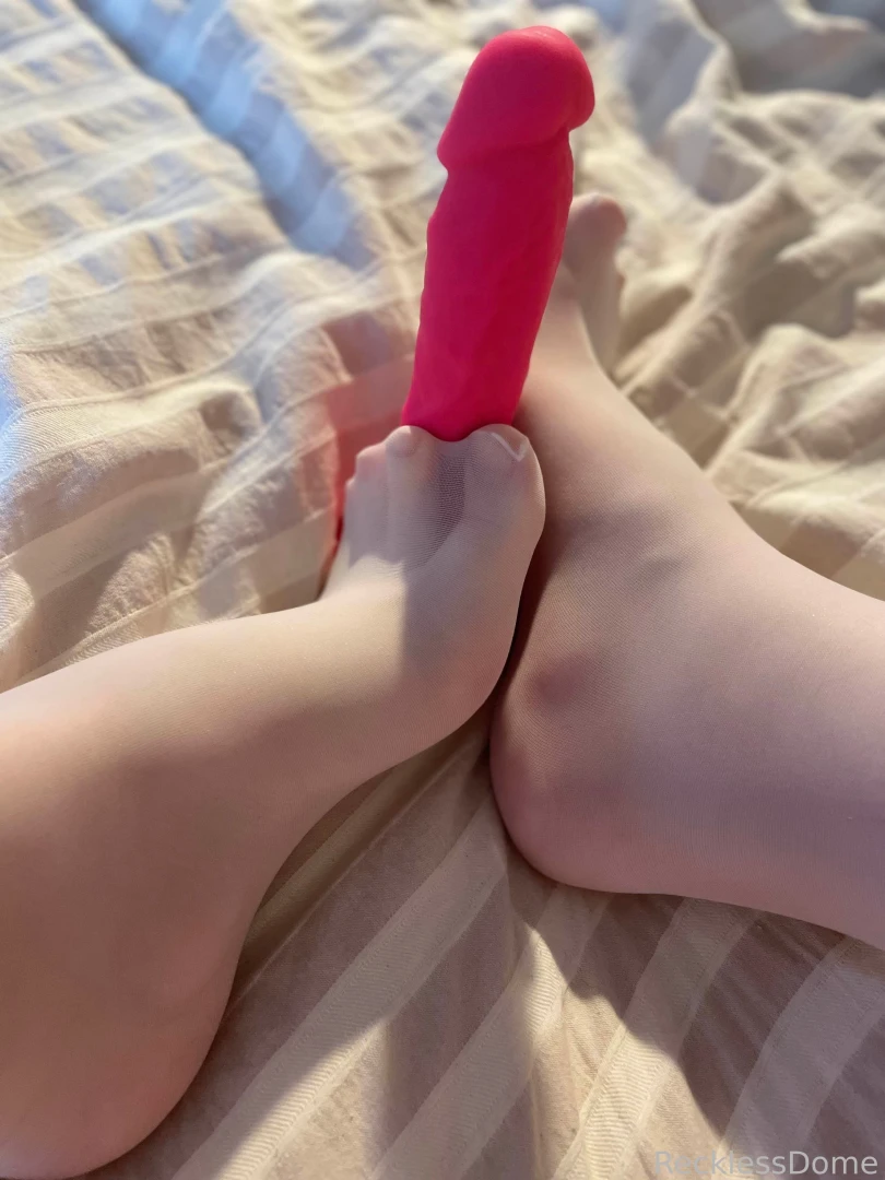 I have good news for you especially for feet lovers i wanted to offer 
