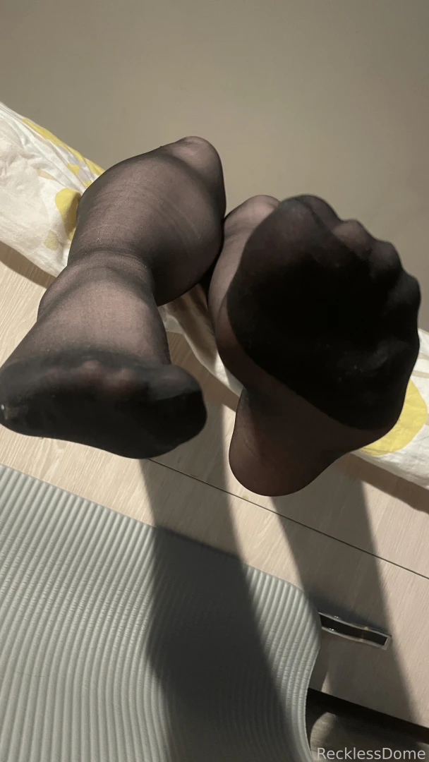 First of many feet photoset for heesecake subscribers hope you enjoy part 1 