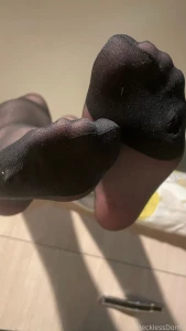 First of many feet photoset for heesecake subscribers hope you enjoy part 3