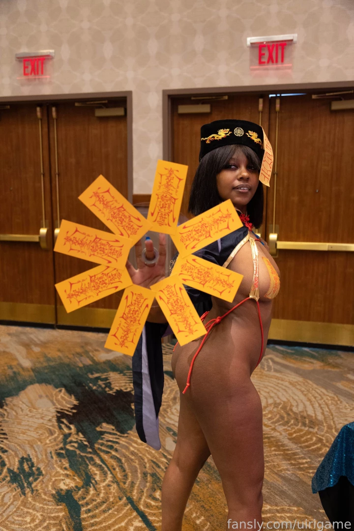 Recieved many photos from my time at kimochiicon 2024 i hope you enjoy part 33 