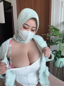 Bet you could hold these breasts better than this bra