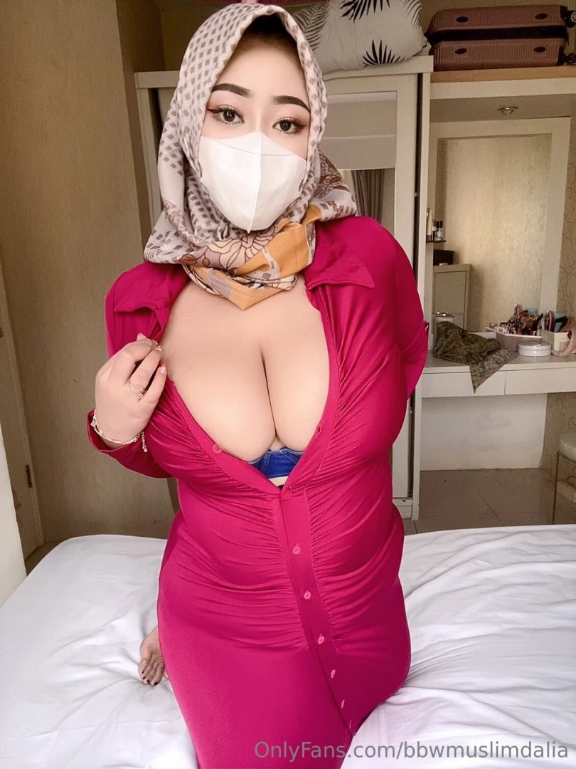 Have you ever played with busty girl like me 