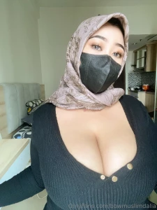 Would you lick my cleavage