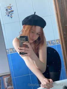 Weird poses in pantyhose part 2