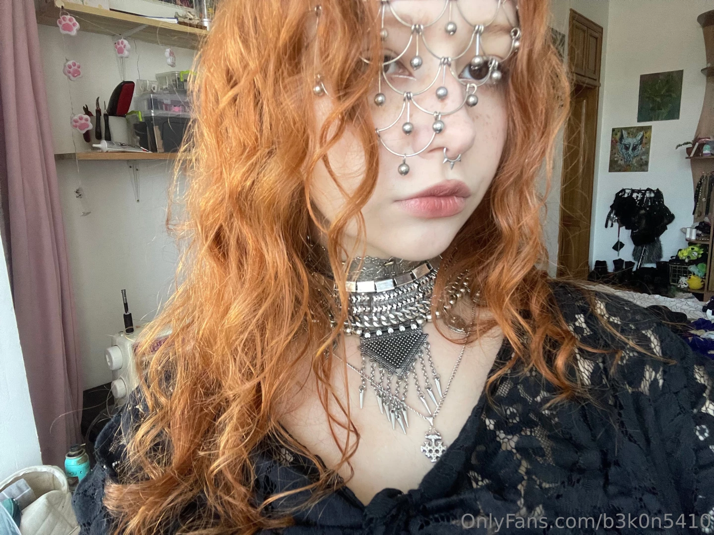 Hiiii i have very few clothes now due to the fact that i have gained 