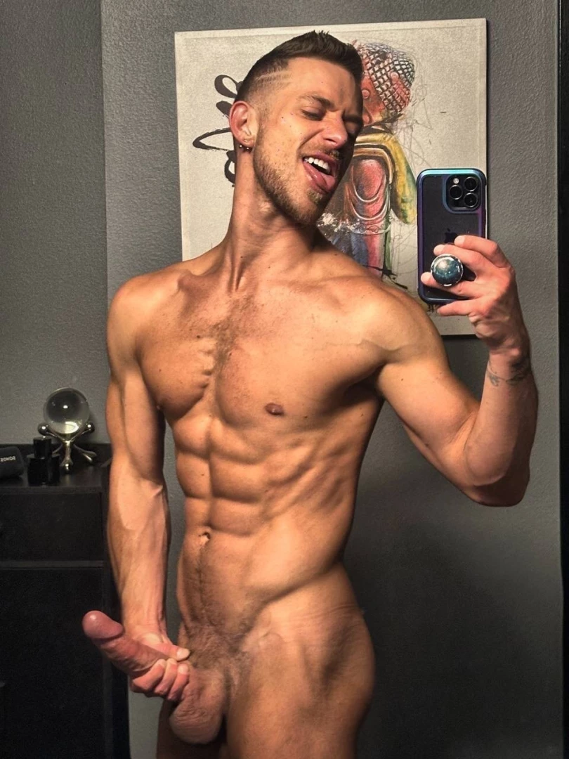 Ad kaden hylls has one of the best onlyfans pages in the world nbsp v 