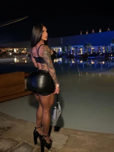 Short skirts only part 1