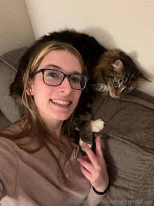 Hi peeps i am in the process of moving me the cats and all my shit
