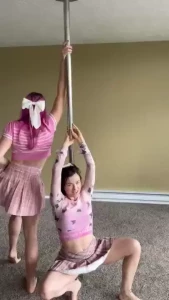 Striptease and pole dance to roxanne by the police with fitchickrae