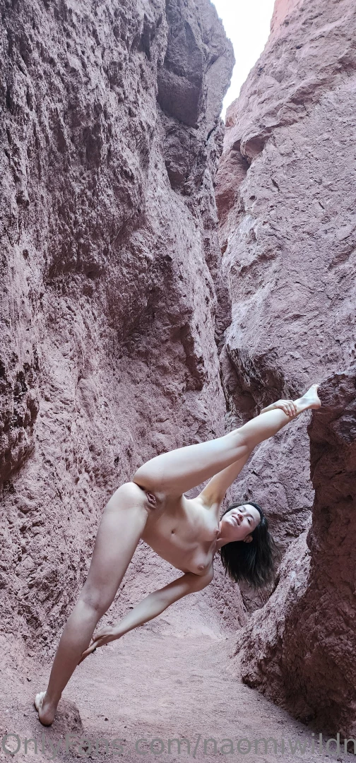 I never shared this gorgeous set of yoga snaps from the rainbow valley part 6 