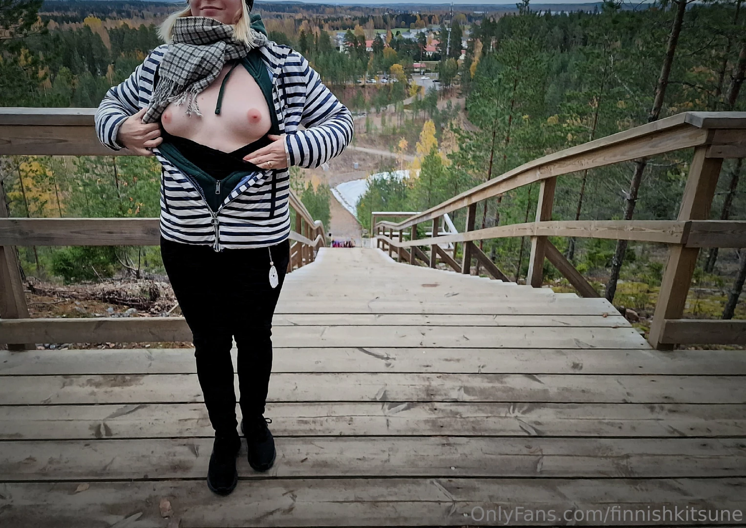 Pari vanhaa syyslomareissukuvaa couple older pics from an autumn trip 