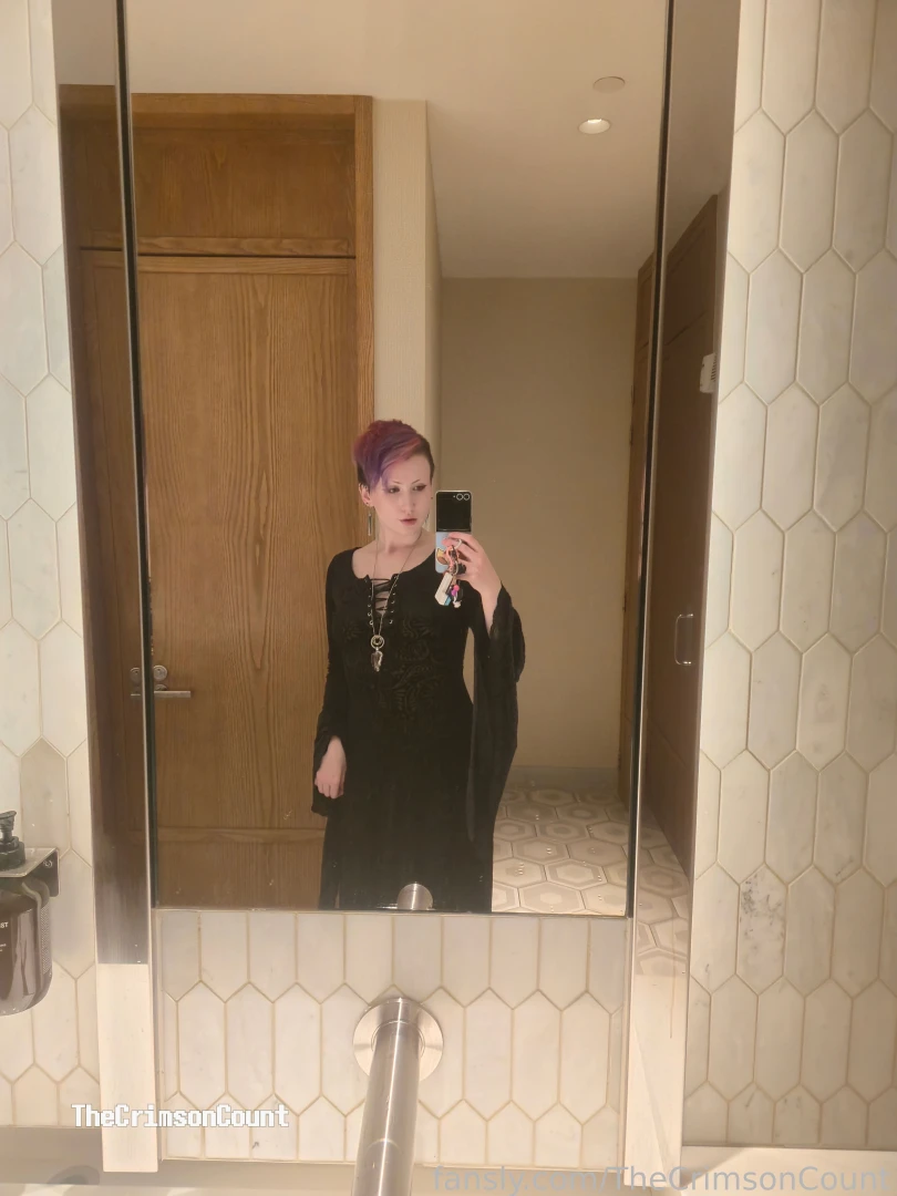 Hello my lovelies making content had been slow the last couple weeks 