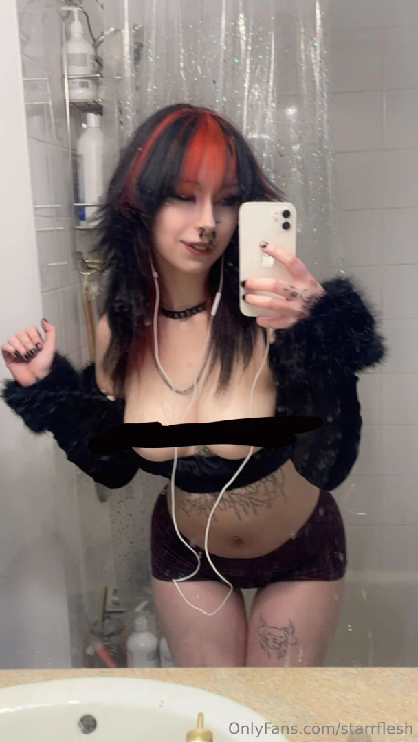 Just some bewb pics n a few vids lt 3 