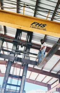 Get underneath me and catch what i got cumming