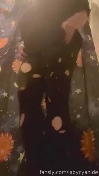 Warming up and sticking in my big plug for a creamy session that s part 2 