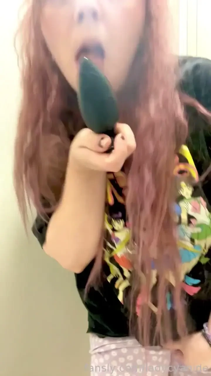 This was so hot i went out to the store tonight while plugged and used part 1 