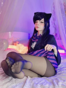 Today i m sharing with you the full naughty and spicy photo set in