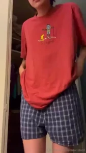 Kissable lips and grabable hips what else could one need