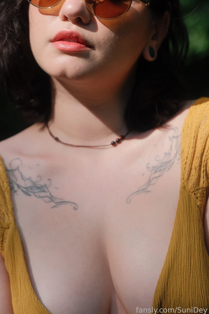 Hello i love wearing this dress for photos fyp part 3 