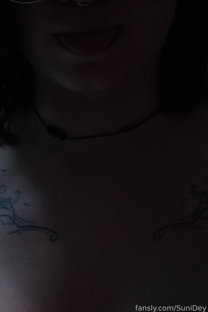 This is typically what happens during a quick photo session move pets part 1 